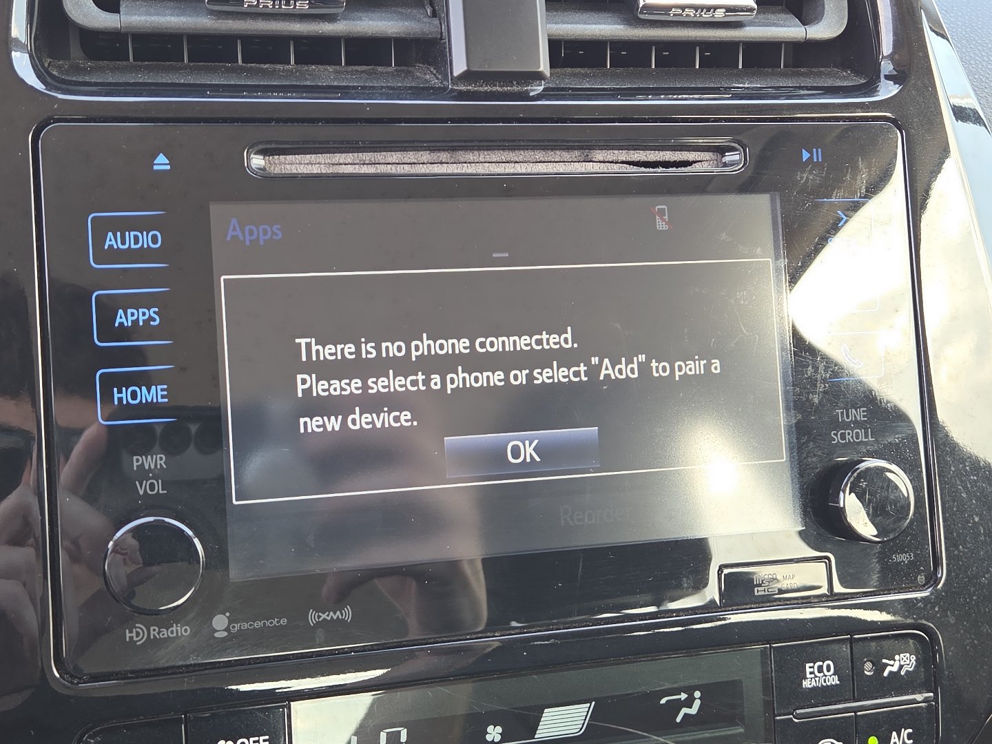 Used 2018 Toyota Prius Three Touring FWD image 28