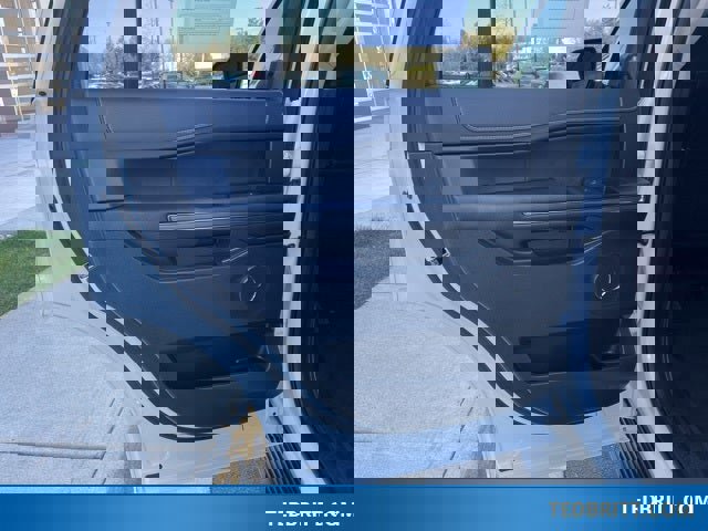 Used 2024 Ford Expedition XLT image 20