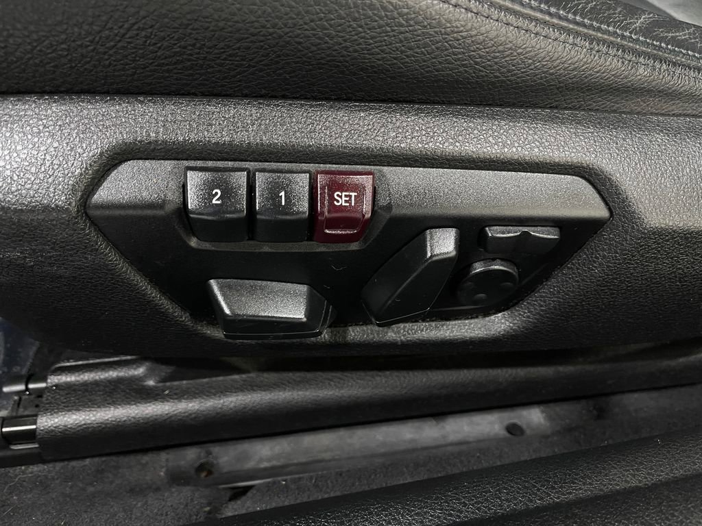 Used 2015 BMW M235i xDrive Coupe image 16