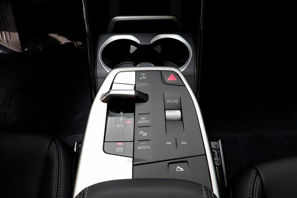 New 2026 BMW X1 xDrive28i AWD/4WD image 13