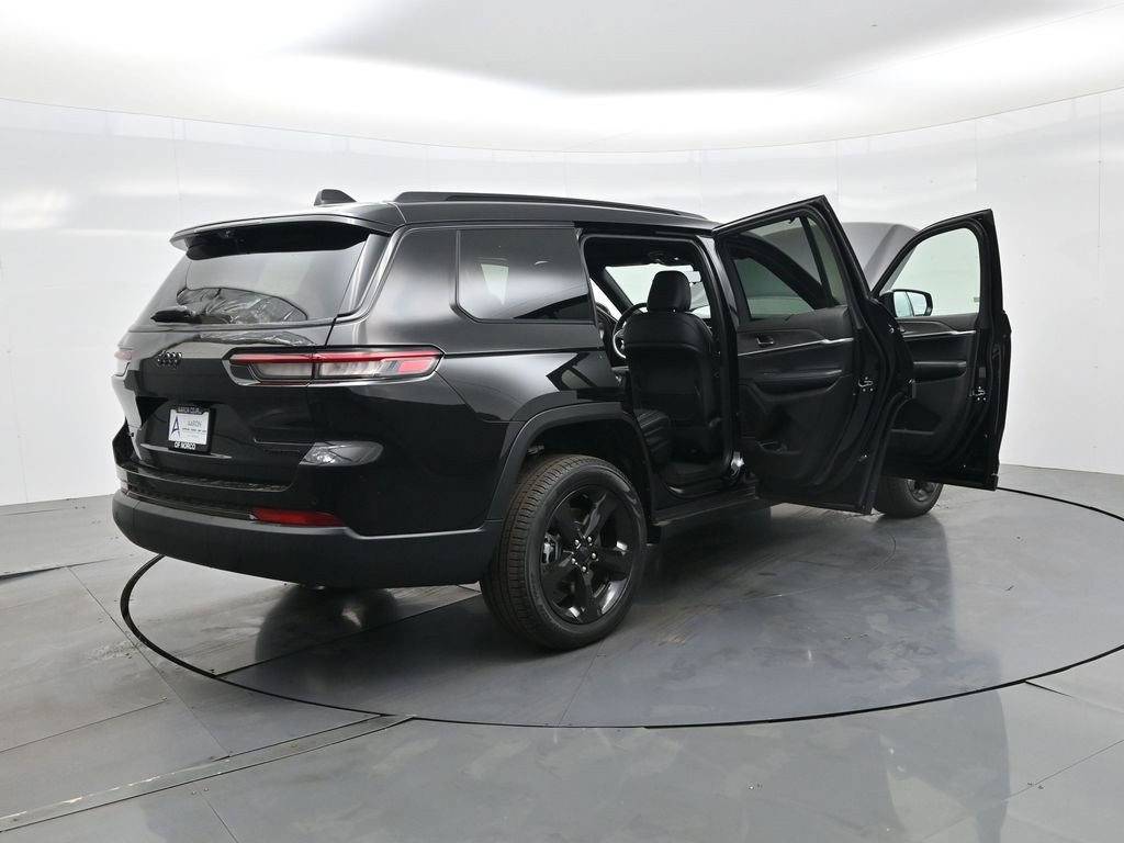 New 2025 Jeep Grand Cherokee L Limited w/ Luxury Tech Group II image 40