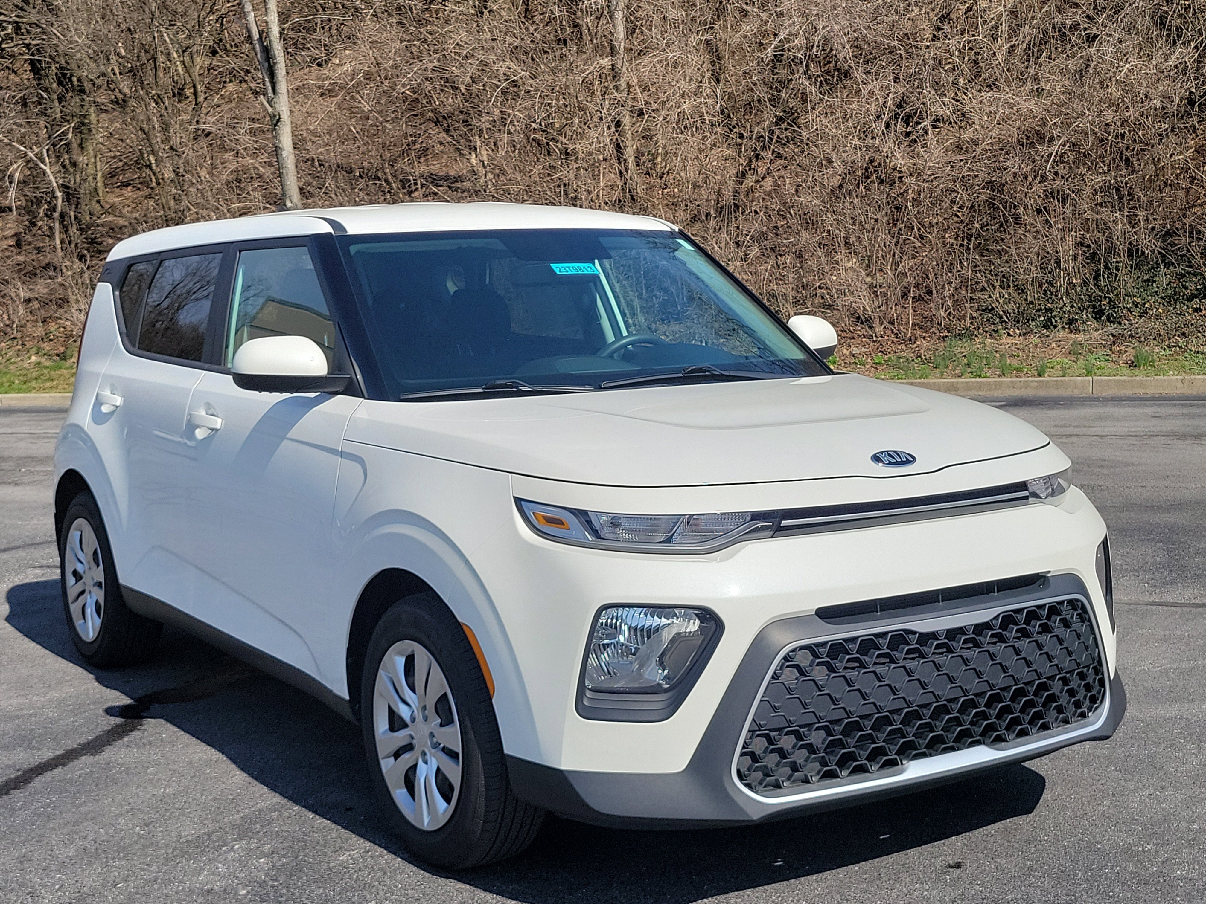 Used 2021 Kia Soul LX image 1