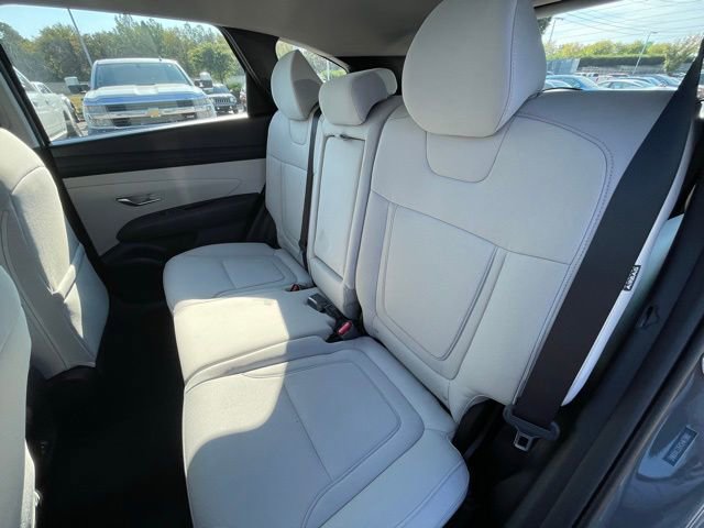 New 2025 Hyundai Tucson SE image 22