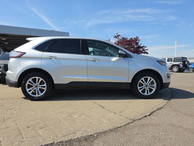 Used 2017 Ford Edge SEL w/ Equipment Group 201A AWD/4WD image 8