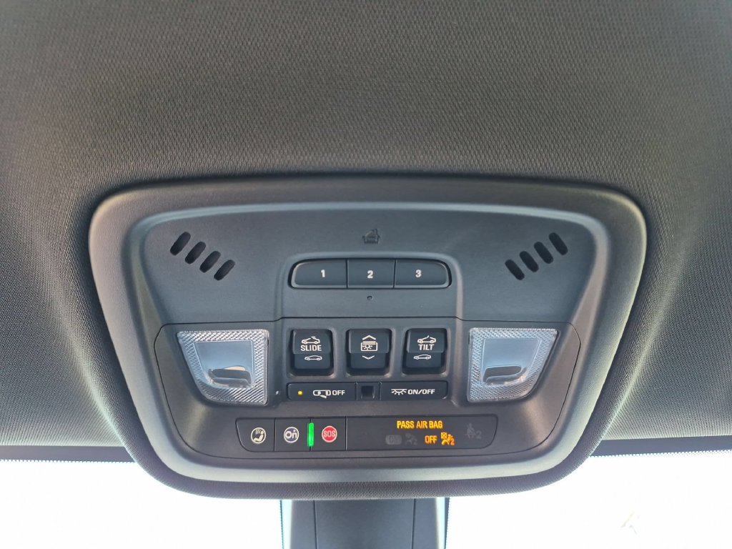 Certified 2022 Chevrolet Traverse High Country w/ LPO, Floor Liner Package FWD image 35