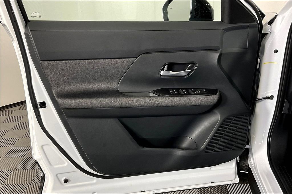 New 2026 Nissan Kicks SV image 27