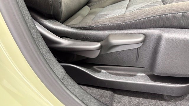 New 2027 Chevrolet Bolt LT w/ Comfort Package FWD image 19