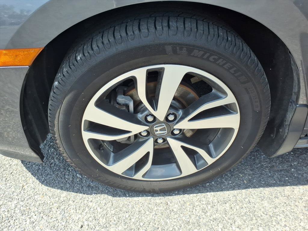 Used 2023 Honda Odyssey Touring image 13