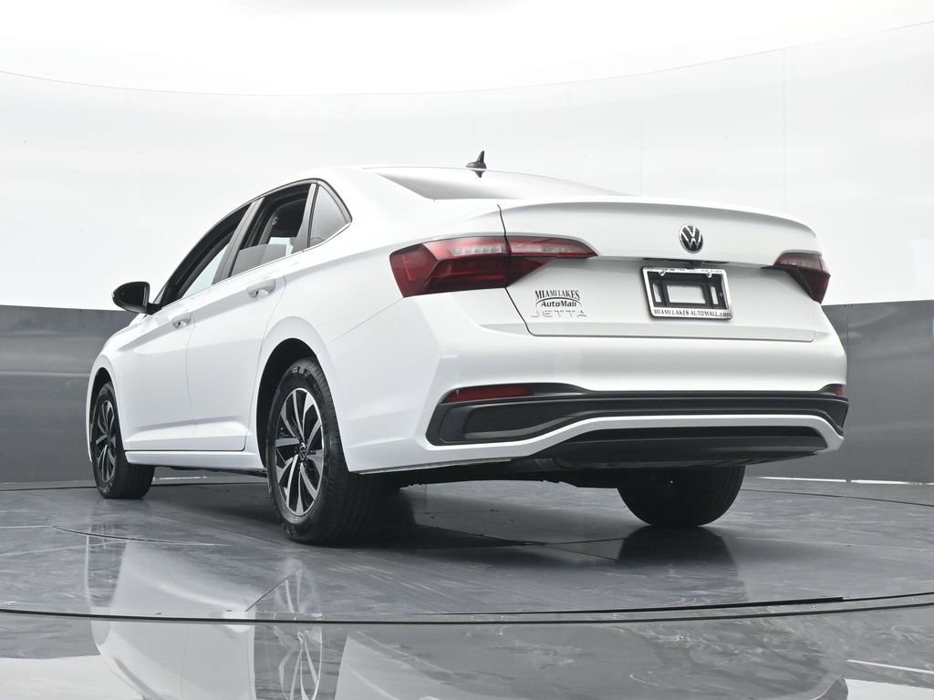 Used 2023 Volkswagen Jetta S image 55
