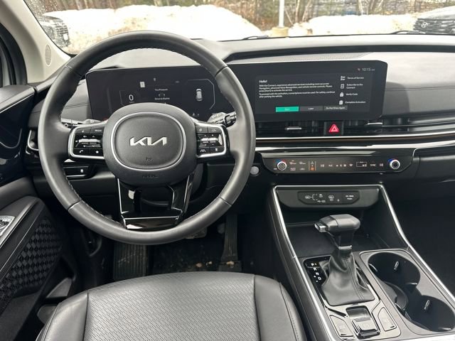 Used 2025 Kia Carnival SX Prestige image 15