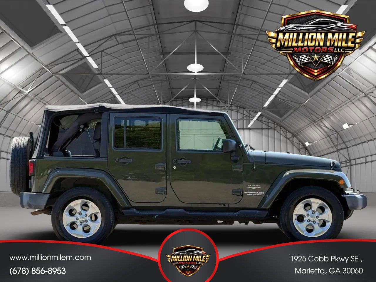 Used 2015 Jeep Wrangler Unlimited Sahara w/ Connectivity Group AWD/4WD image 7