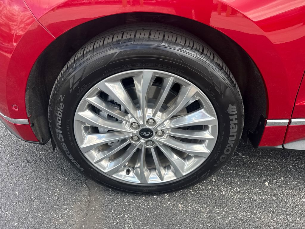Used 2023 Ford Edge Titanium w/ Equipment Group 301A image 22