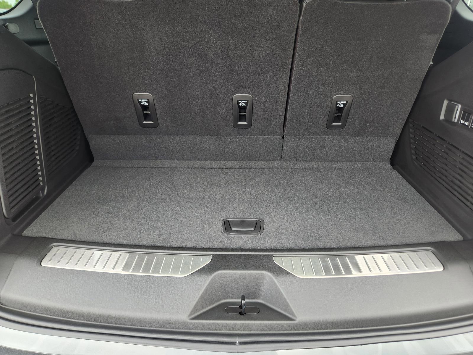 New 2026 Chevrolet Tahoe RST w/ Comfort Package AWD/4WD image 28