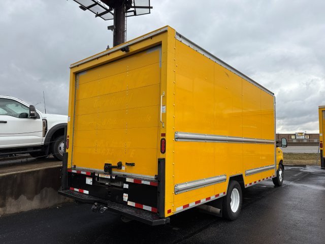 Used 2022 Ford E-350 and Econoline 350 Super Duty RWD image 8