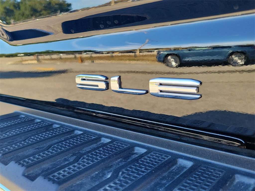 New 2026 GMC Sierra 2500 SLE w/ SLE Value Package; image 11