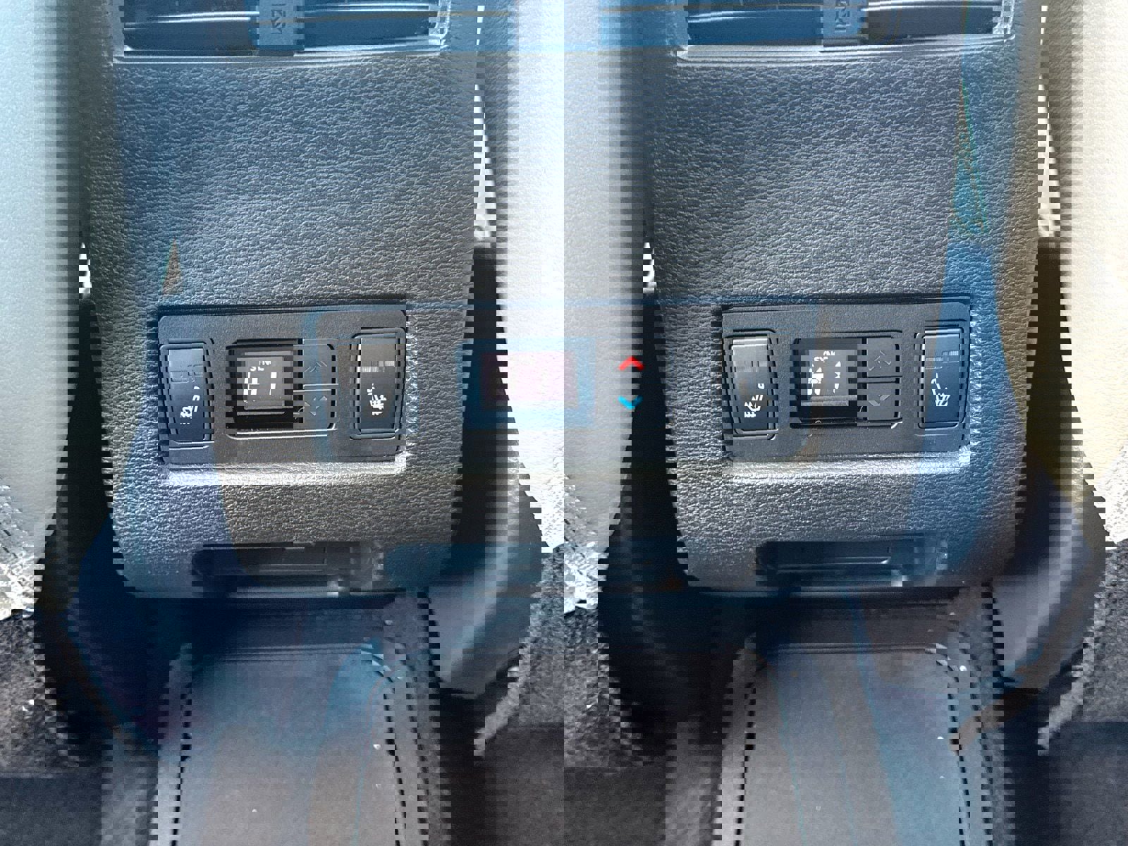 New 2025 Mitsubishi Outlander SEL image 25