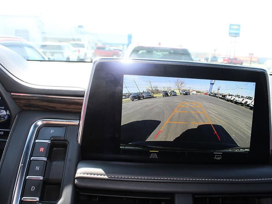 Used 2023 Chevrolet Tahoe Premier AWD/4WD image 39