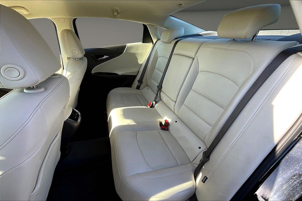 Used 2024 Chevrolet Malibu LT FWD image 25