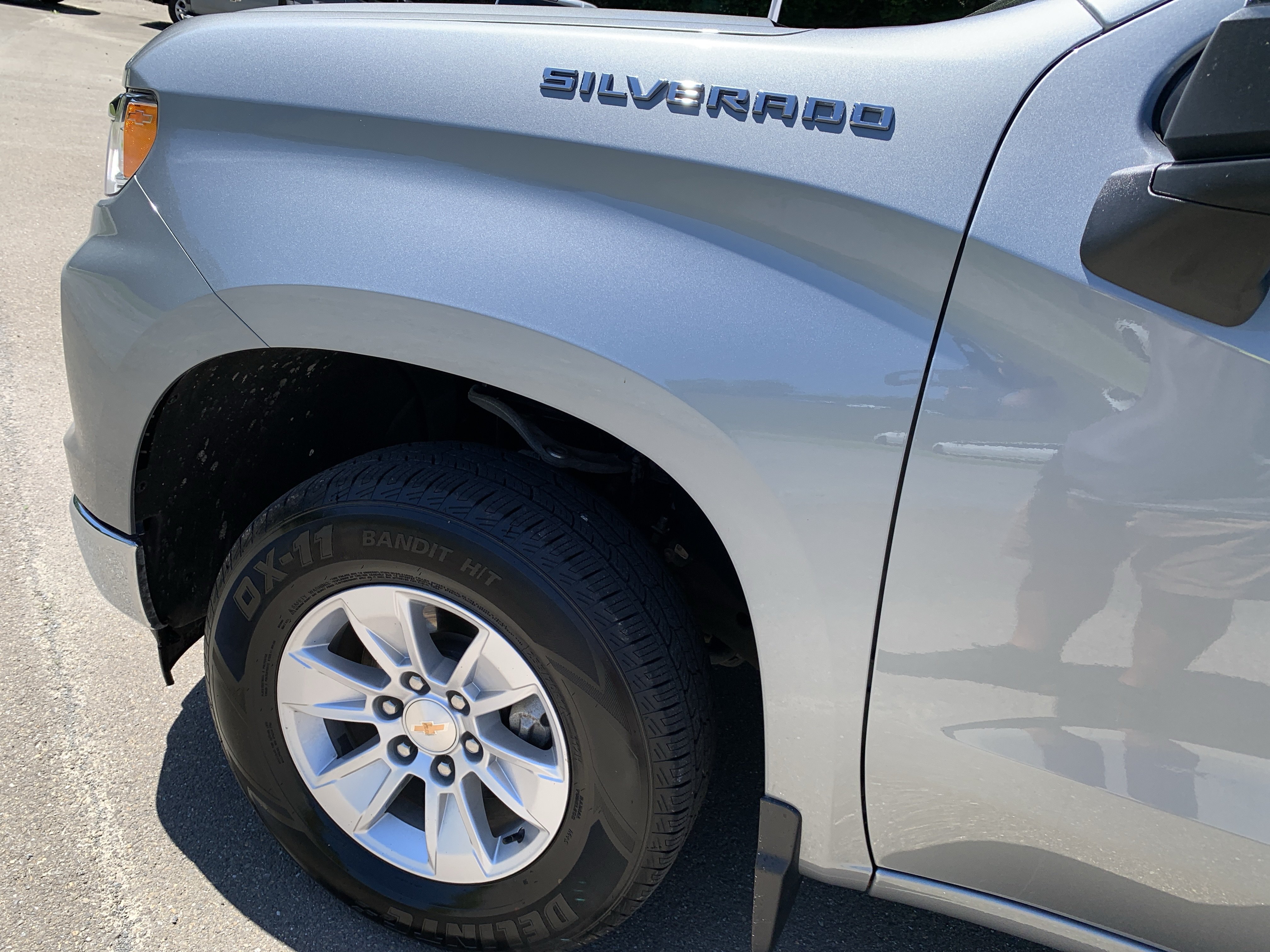 Used 2025 Chevrolet Silverado 1500 LT AWD/4WD image 46