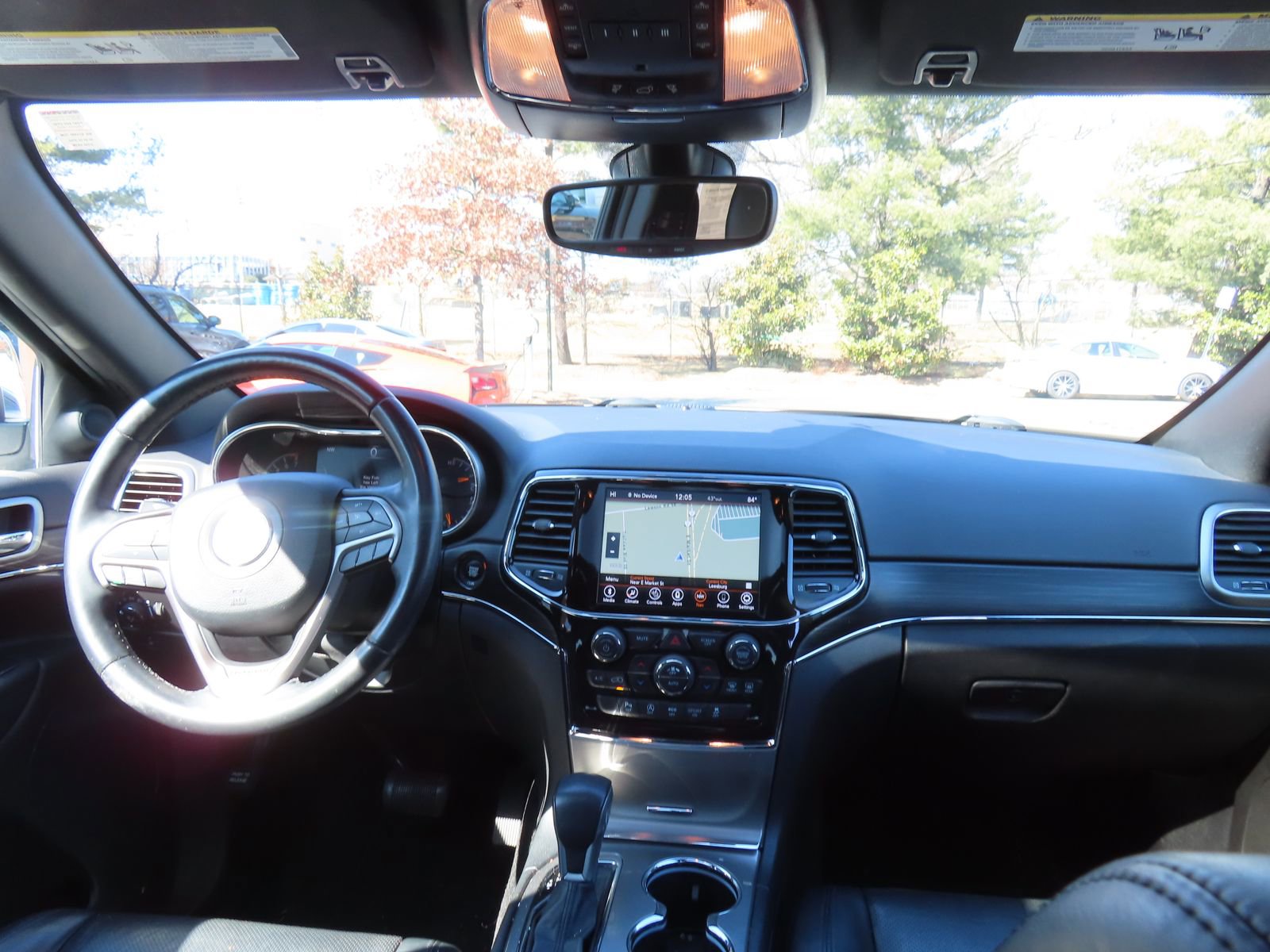 Used 2021 Jeep Grand Cherokee Limited w/ Luxury Group II image 15