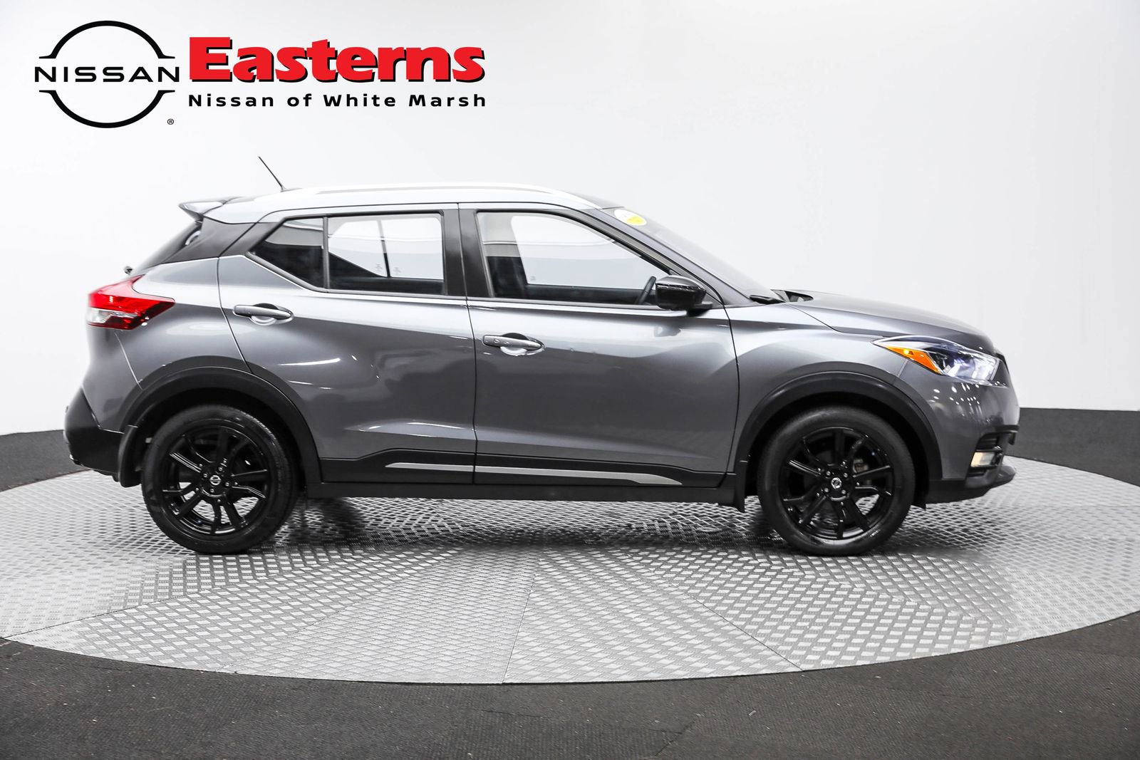 Used 2020 Nissan Kicks SR image 6