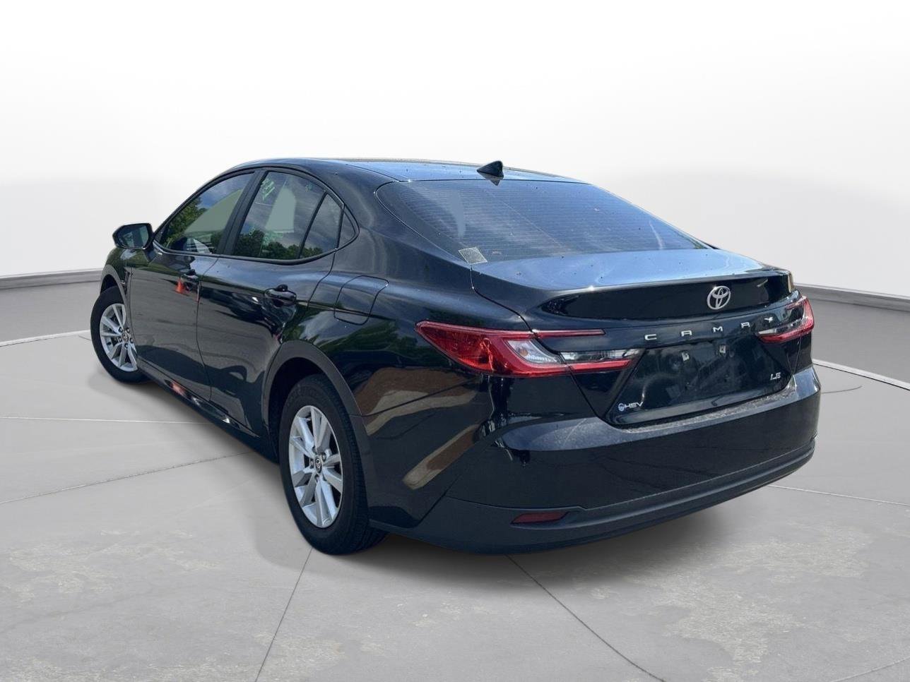Certified 2025 Toyota Camry LE FWD image 8