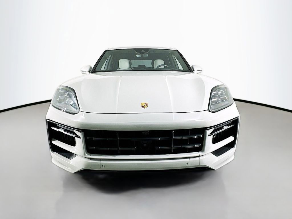 Certified 2024 Porsche Cayenne S AWD/4WD image 6