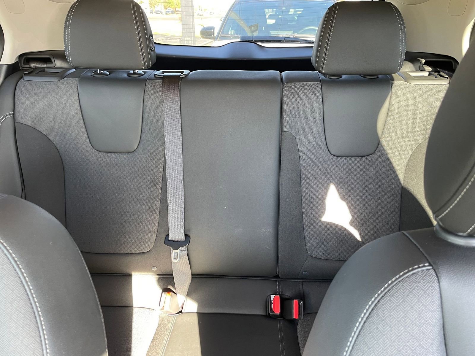 Used 2025 Buick Encore GX Preferred image 37