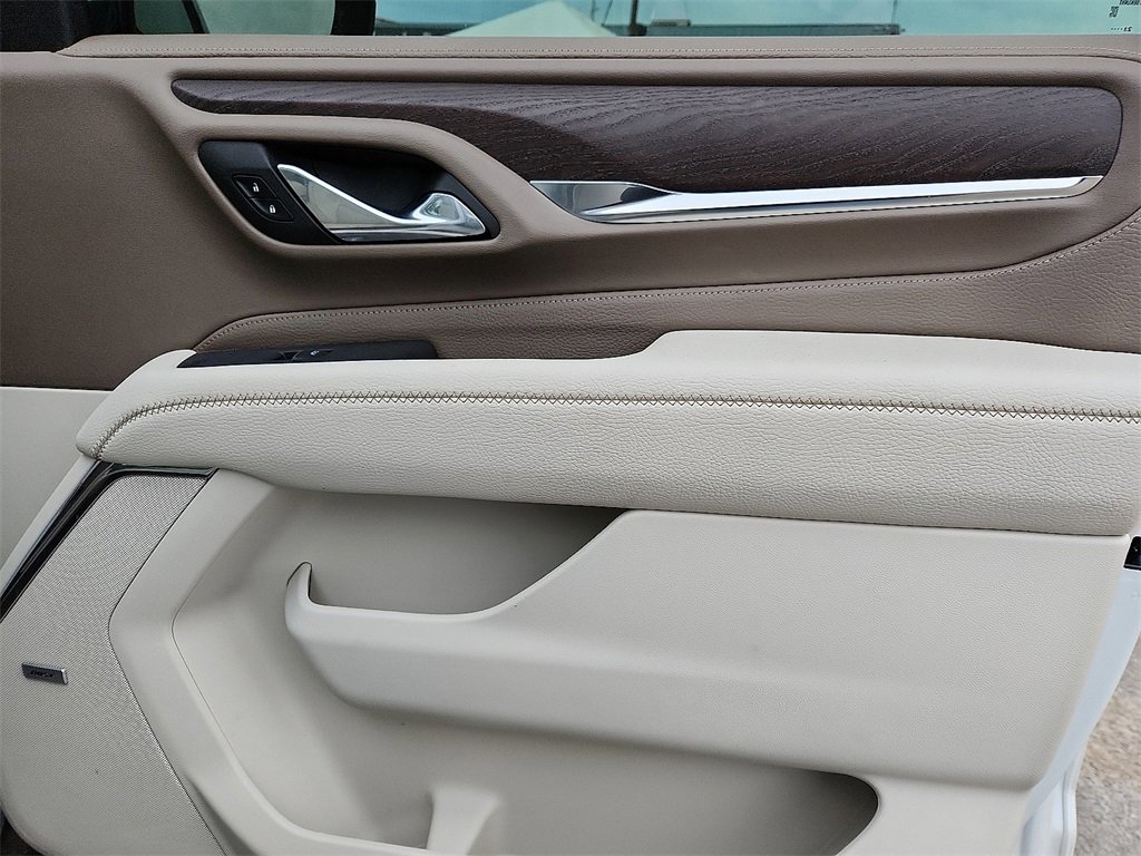 Used 2023 GMC Yukon Denali image 9