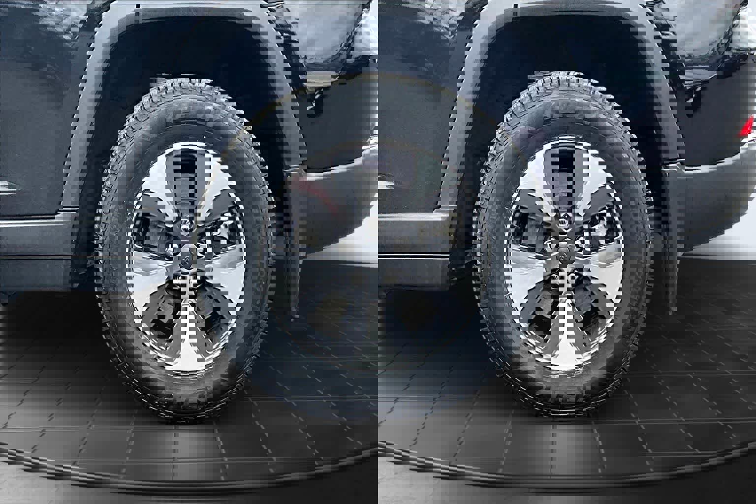 Used 2022 Jeep Grand Cherokee Limited 4xe w/ MOPAR Finishing Package image 36