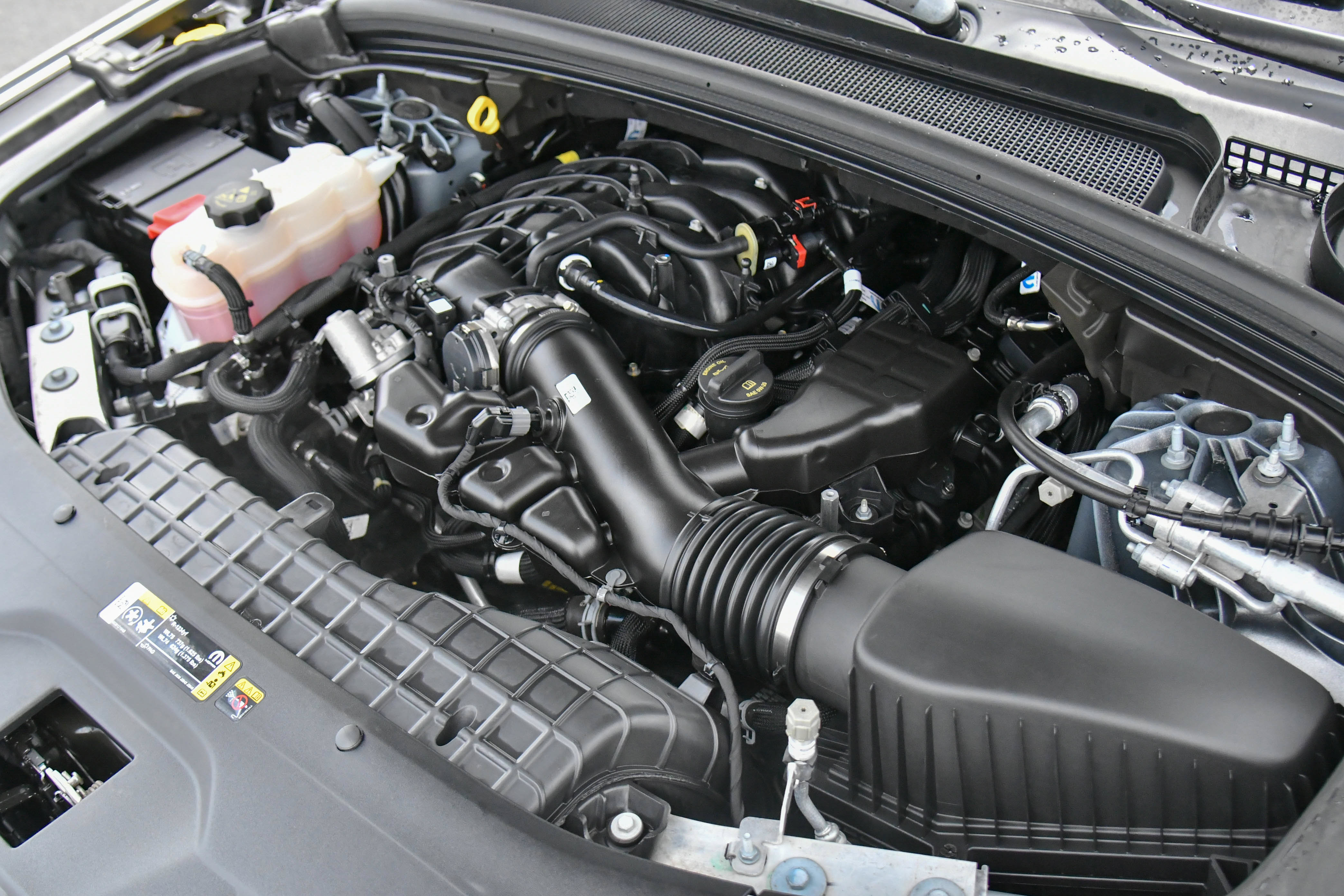 Used 2024 Jeep Grand Cherokee L Laredo AWD/4WD image 53