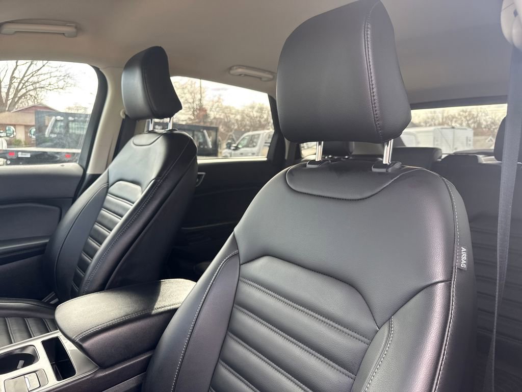 Used 2024 Ford Edge SEL w/ Convenience Package image 24