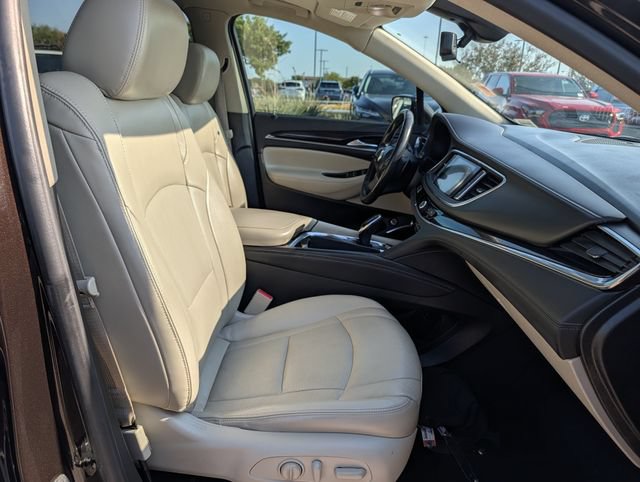 Used 2018 Buick Enclave Premium w/ Experience Buick Package FWD image 33