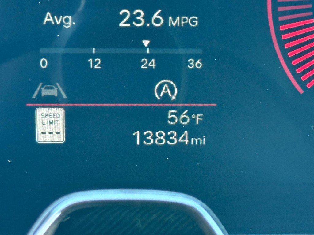 Used 2025 Hyundai Santa Fe SEL FWD image 20