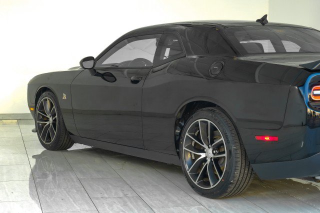 Used 2015 Dodge Challenger R/T Scat Pack RWD image 63