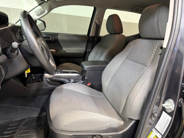 Used 2022 Toyota Tacoma SR5 w/ Technology Package image 14