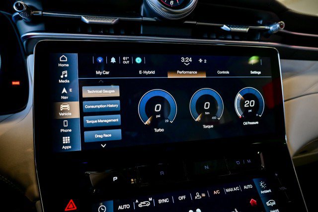 Used 2023 Maserati Grecale Modena image 39