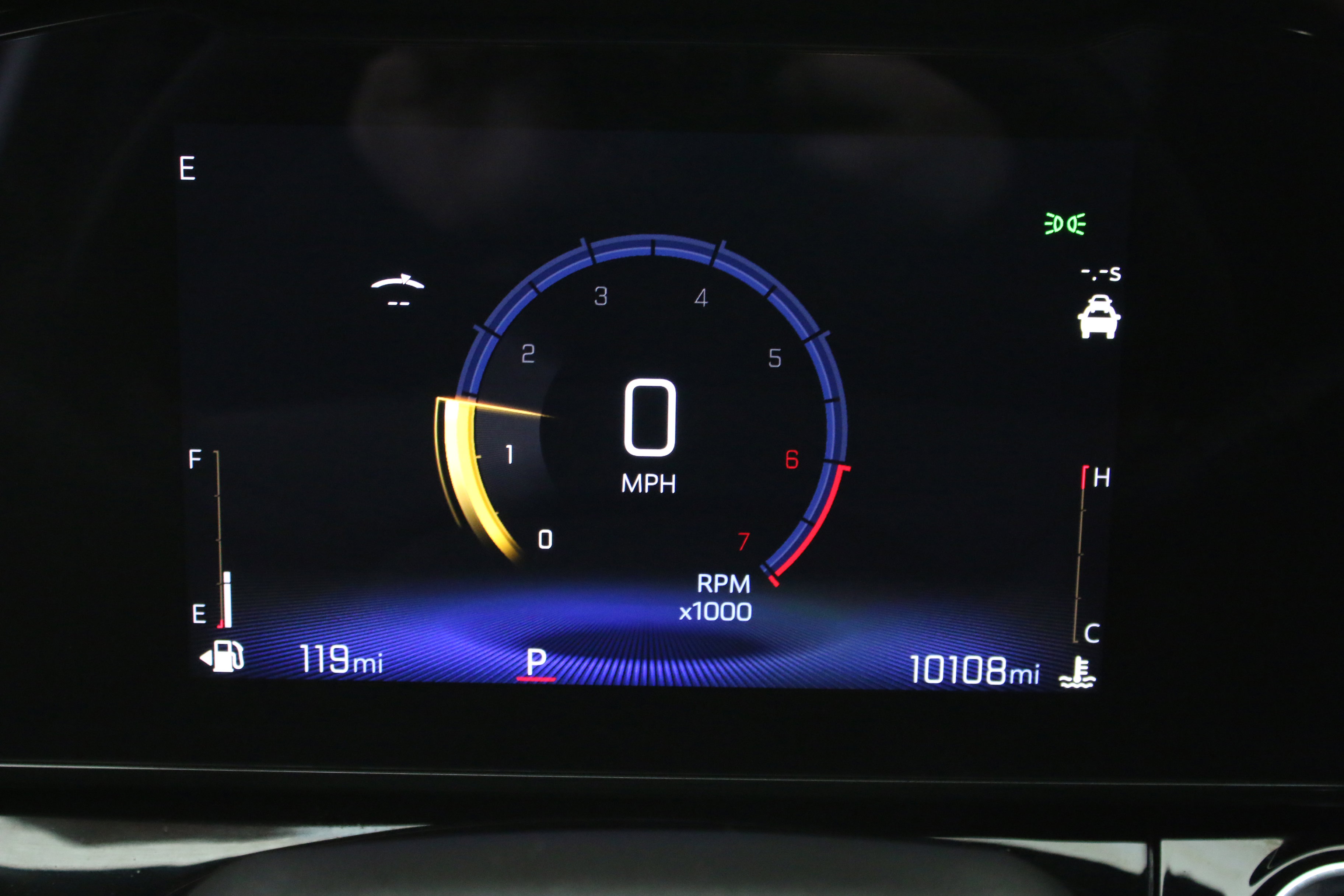 Used 2024 Chevrolet Trax RS w/ Driver Confidence Package FWD image 13