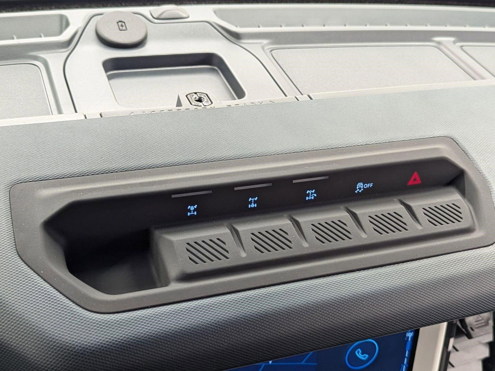 New 2025 Ford Bronco Heritage Edition image 13