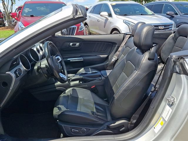Used 2019 Ford Mustang Premium RWD image 9