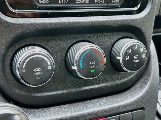 Used 2015 RAM ProMaster 3500 w/ Interior Convenience Group FWD image 17