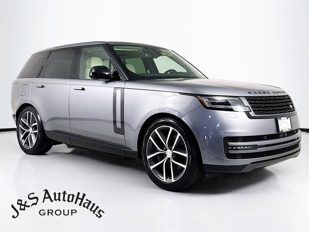Used 2025 Land Rover Range Rover SE image 1