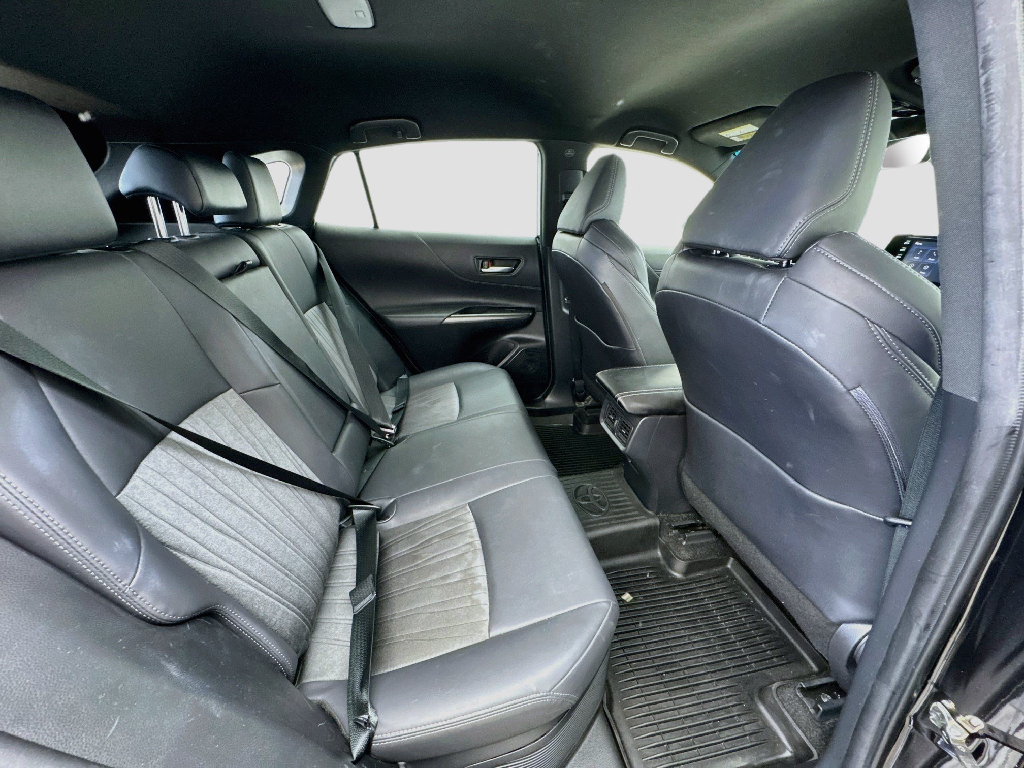 Used 2021 Toyota Venza XLE AWD/4WD image 18