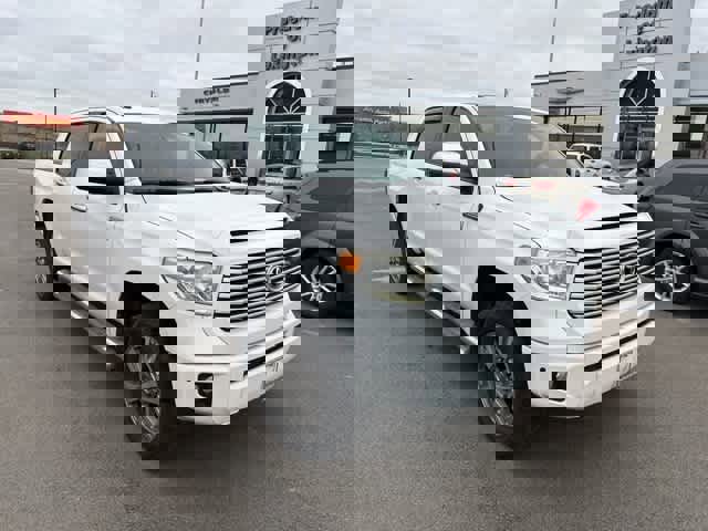 Used 2014 Toyota Tundra Platinum image 18