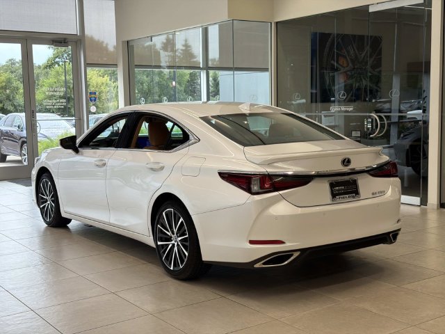 Certified 2024 Lexus ES 350 w/ Premium Package FWD image 6