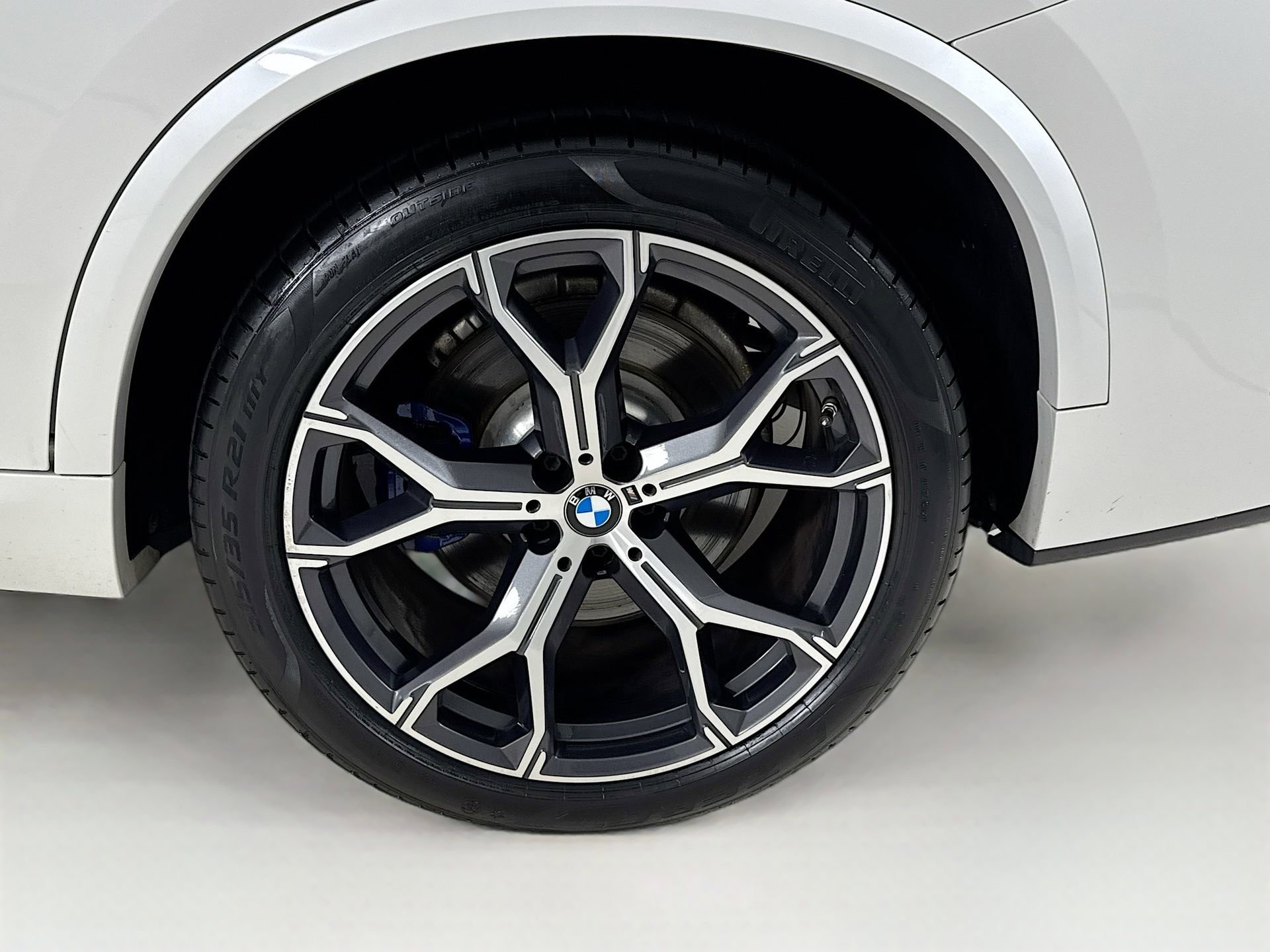 Used 2019 BMW X5 xDrive50i w/ M Sport Package AWD/4WD image 33