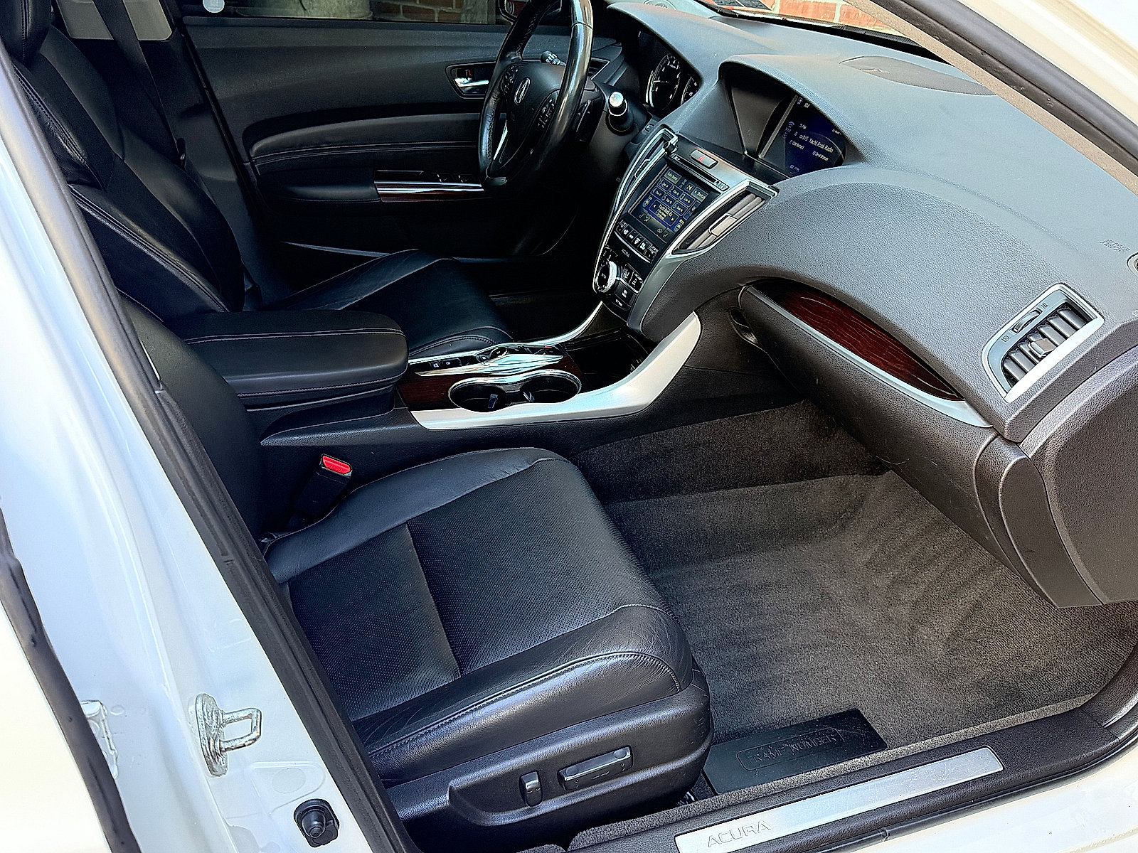 Used 2016 Acura TLX V6 w/ Technology Package FWD image 34