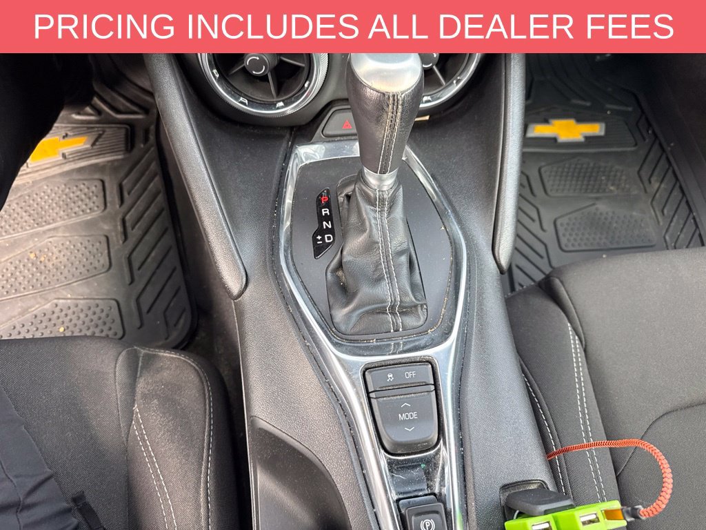 Used 2020 Chevrolet Camaro LT RWD image 8