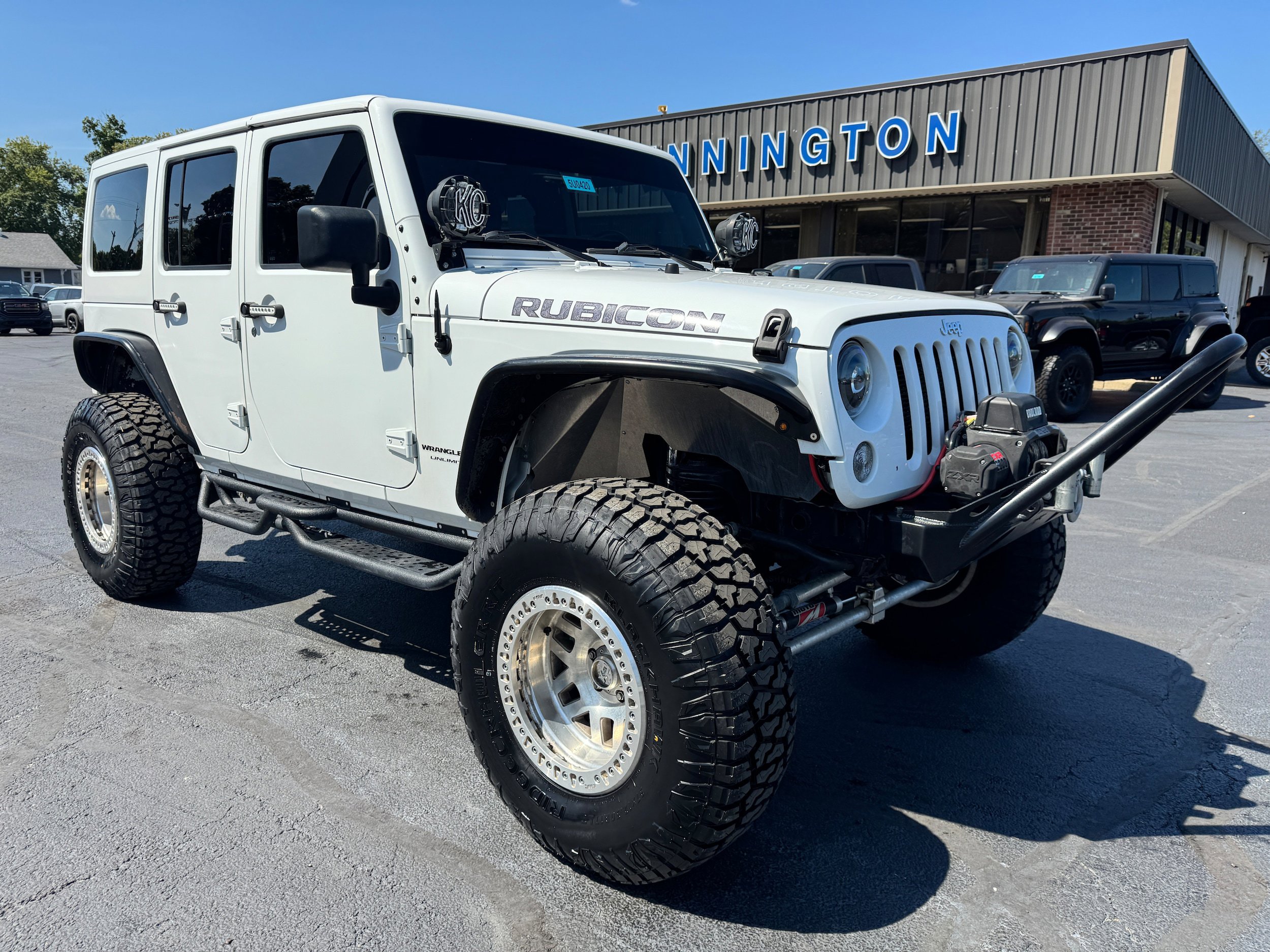 Used 2018 Jeep Wrangler Unlimited Rubicon w/ Cold Weather Group image 9