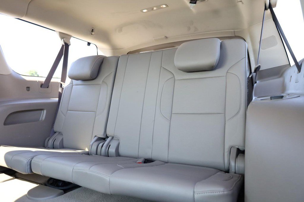 Used 2020 Chevrolet Suburban Premier AWD/4WD image 26